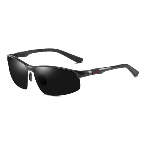 Sportssolbrille med polaroid linse.