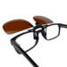 Clip-on solbriller med polaroide linser og vip-op